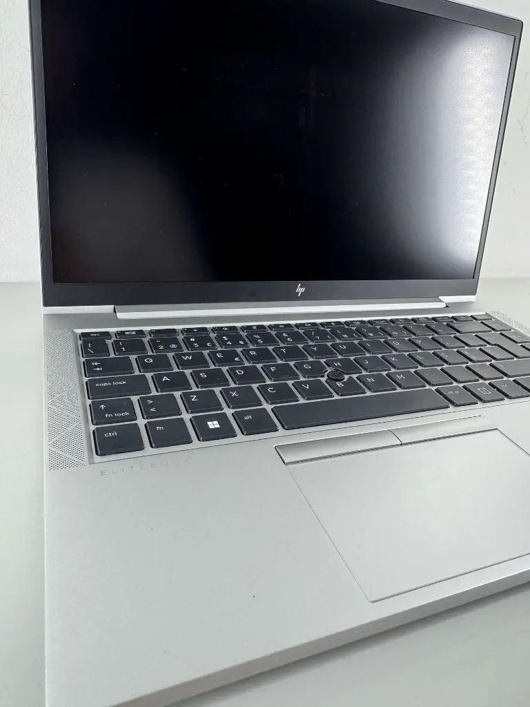 HP 840 G8 Aero 14'' i5-1145G7 / 32GB / 512GB SSD / WWAN Integrata / W11P Installato Ricondizionato (2E5E5AV-IT-SB14).webp