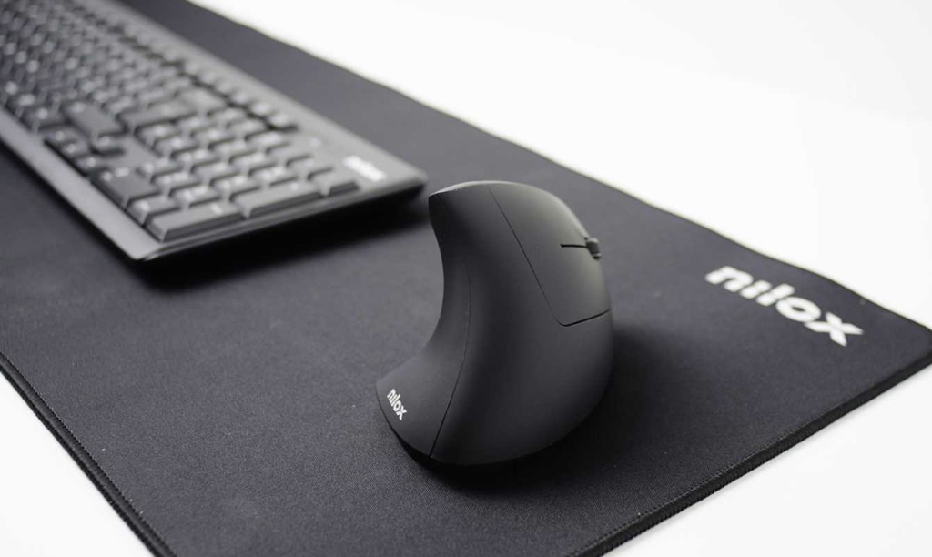 Nilox Mouse Wireless 1600 DPI Dual Connection Con 6 Tasti Black NXMOEVR01B .webp